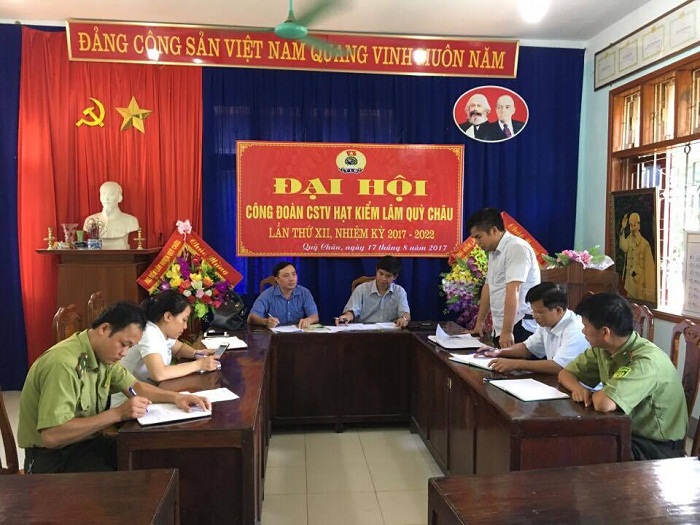 Quỹ Bảo vệ và Phát triển rừng tỉnh Nghệ An làm việc với các Tổ chức chi trả cấp huyện, các chủ rừng là tổ chức tại các huyện Quỳ Châu và Quế Phong. 