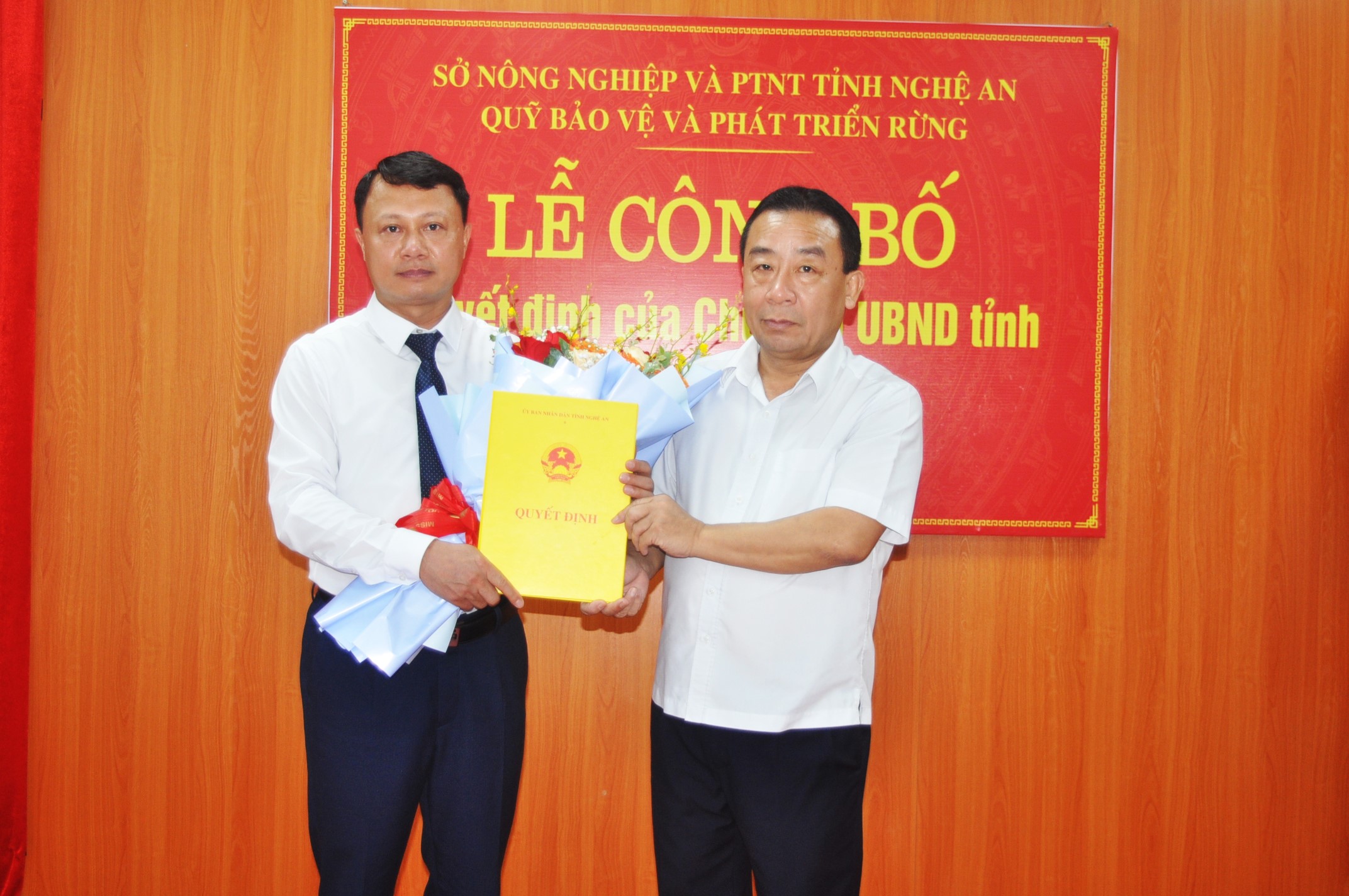 Công bố quyết định về việc điều động, bổ nhiệm Giám đốc Quỹ Bảo vệ và Phát triển rừng tỉnh Nghệ An